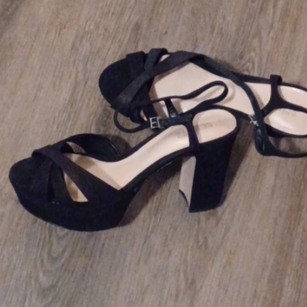 < Schutz Black Platform Sandals Women's Size 9.5B